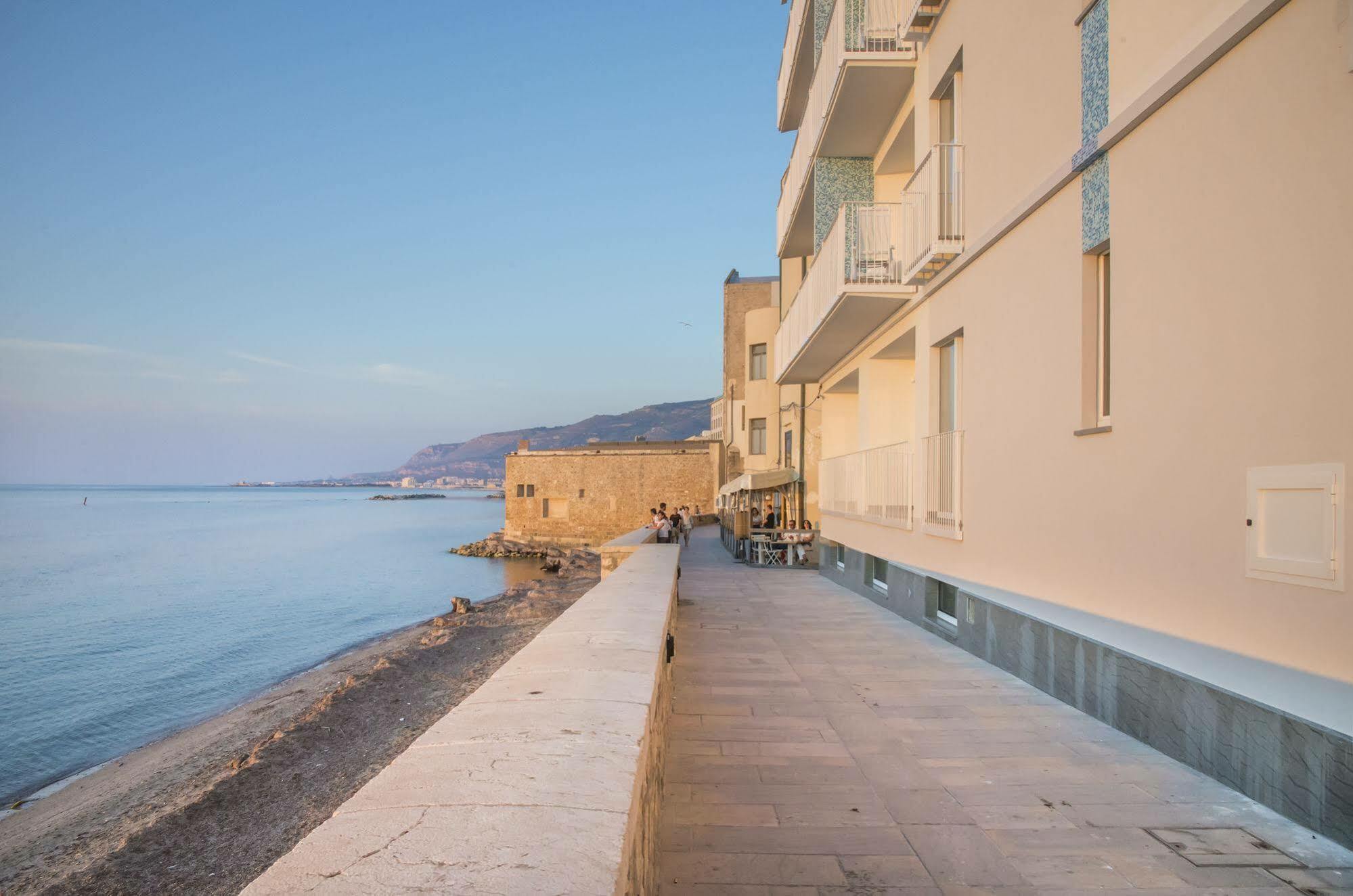 Gaura Apartments Trapani Buitenkant foto